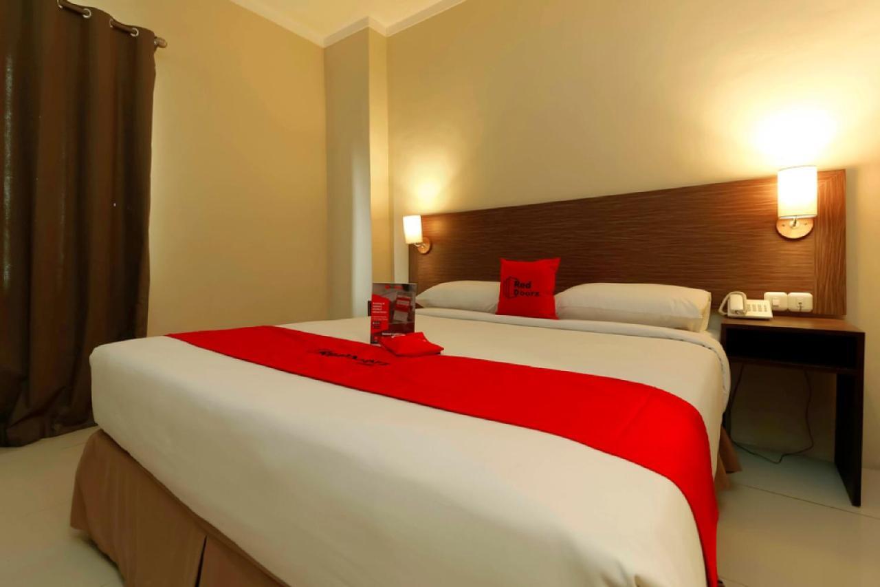 Reddoorz Plus Near Pantai Losari Μακασάρ Εξωτερικό φωτογραφία